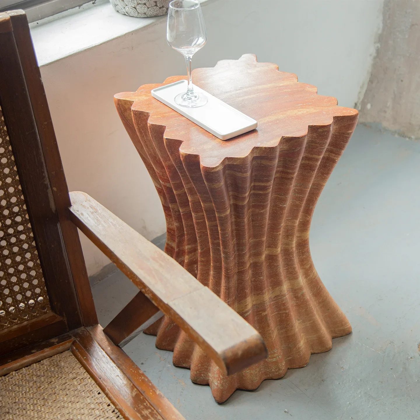 Table basse créative en forme  - Coffee & Tea Garden Lincoln Menu avis et prix